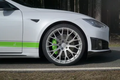 Tesla - Model S